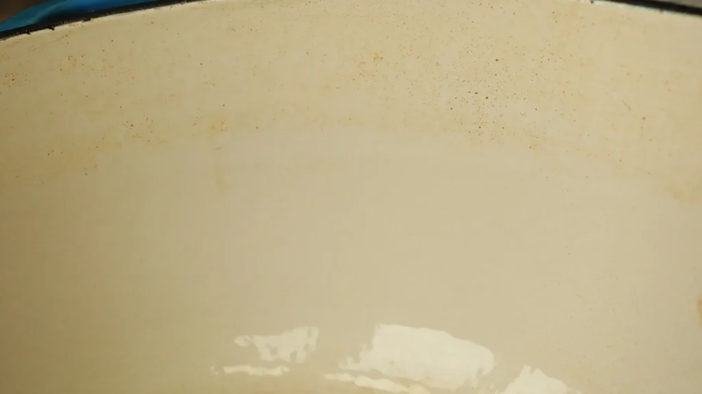 How to Clean a Dutch Oven How to Clean a Dutch Oven