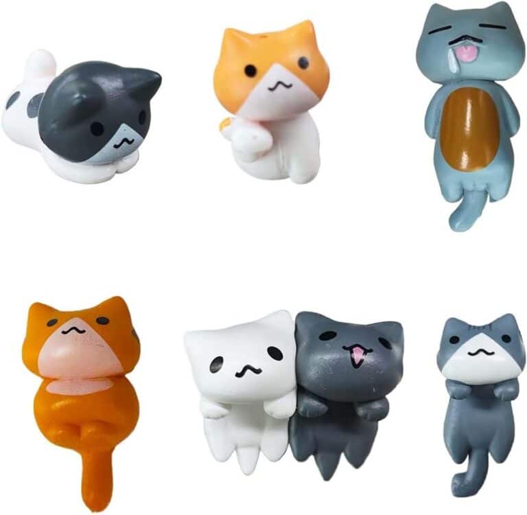 6PCS Car Cute Cat Decorations, Fun Car Rear View Mirror Ornaments, Cat Figurines Set Dashboard Decorations, Universal Auto Interior Accessories for Vehicle Home Desk Office (6PCS)