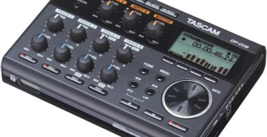 Tascam DP-006 6-Track Digital Pocketstudio Multi-Track Audio Recorder, Built-in Mics, Songwriting, Battery Operated
