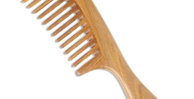 Onedor Handmade 100% Natural Green Sandalwood Hair Combs – Anti-Static Sandalwood Scent Natural Hair Detangler Wooden Comb (Wide Tooth),1 Count (Pack of 1)