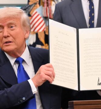 The shutdown – and the Area’s inactivity – is helping pave Congress’ trail to irrelevance