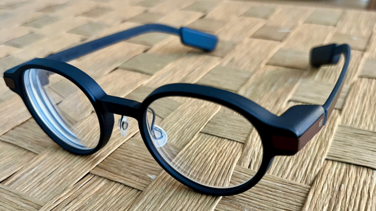 How I Impaired Ingenious Glasses to Trick a Bartender Into Giving Me a Distant Drink