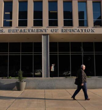 Federal employees sue Training Area over partisan shutdown emails : NPR