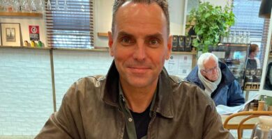 Ex-Marine fights extradition from Australia to U.S. over coaching Chinese language pilots : NPR