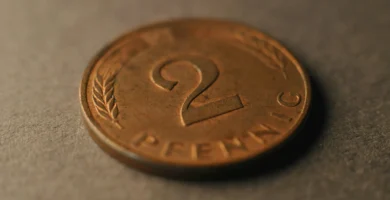 Current Trends Explained: Quarter Zips and Meme Resets