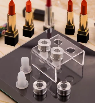 DIY Moisturizing Matte Lipstick