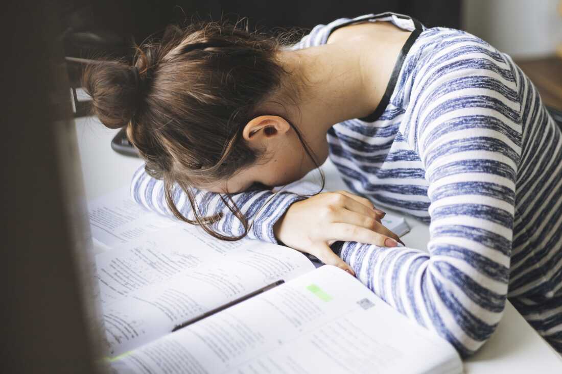 How the presen trade can backup teenagers reset their ease schedules : NPR