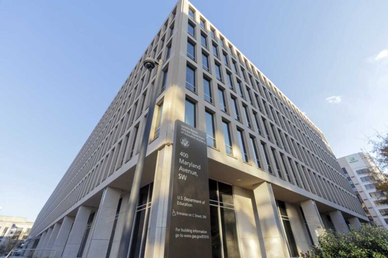 Shutdown trade in would possibly in brief repair federal particular schooling team of workers : NPR