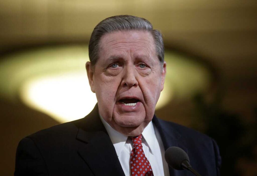 Jeffrey R. Holland, next in line to lead Church of Jesus Christ of Latter-day Saints, dies at 85 : NPR