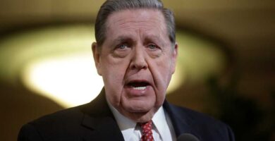 Jeffrey R. Holland, next in line to lead Church of Jesus Christ of Latter-day Saints, dies at 85 : NPR