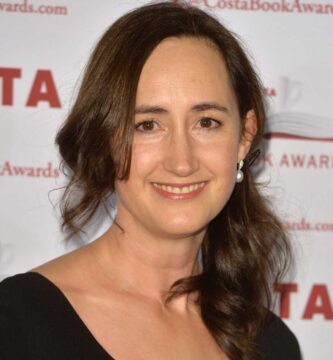 Sophie Kinsella, author of the ‘Shopaholic’ book series, has died : NPR