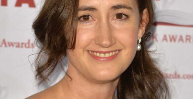 Sophie Kinsella, author of the ‘Shopaholic’ book series, has died : NPR