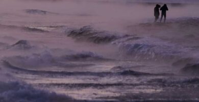 As the winter storm rages, here’s what to know in your state : NPR