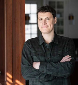 How Kalshi and Polymarket prediction market traders make money : NPR