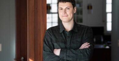 How Kalshi and Polymarket prediction market traders make money : NPR