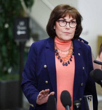 Senate Democrats ramp up pressure campaign for public hearings on war with Iran : NPR