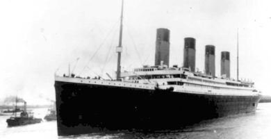 Life jacket worn by a passenger who survived the Titanic auctioned off for over 0,000 : NPR